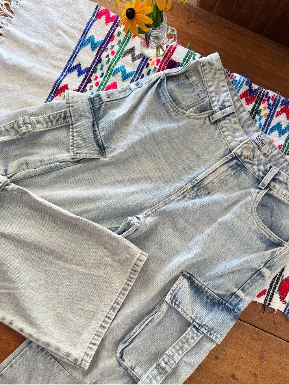 wide leg cargo jeans